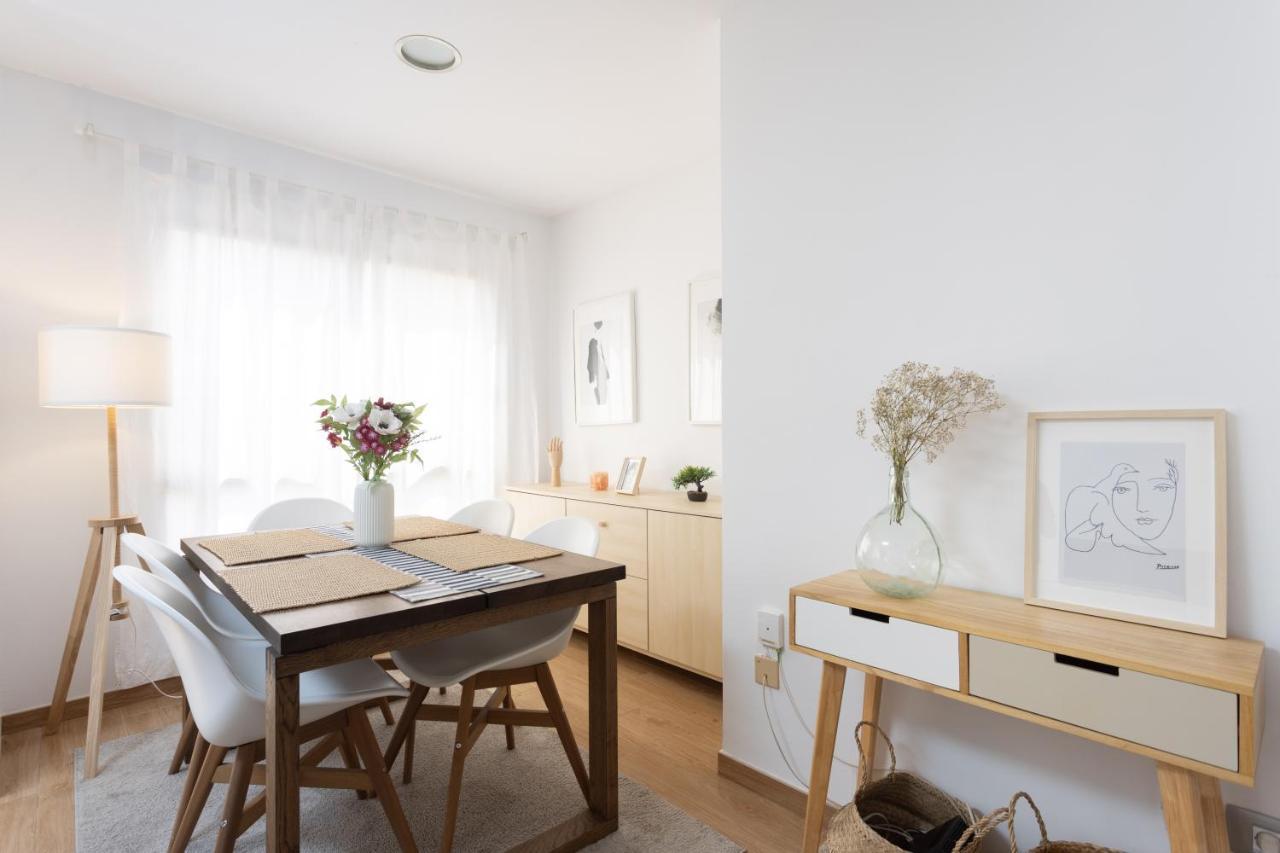 Home2Book Design Black & White Santa Cruz Home Bagian luar foto