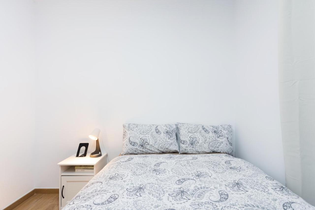 Home2Book Design Black & White Santa Cruz Home Bagian luar foto